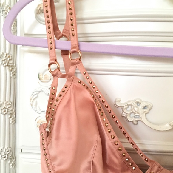 Victoria's Secret Bra ✨ SWAROVSKI - Picture 7 of 16